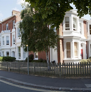 CES Worthing (12-17 let)